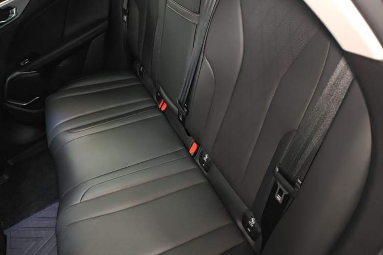 Used Wey Mocha New Energy 2024 Hi4 Four-Wheel Drive Long-Range Version Left Rear Seat