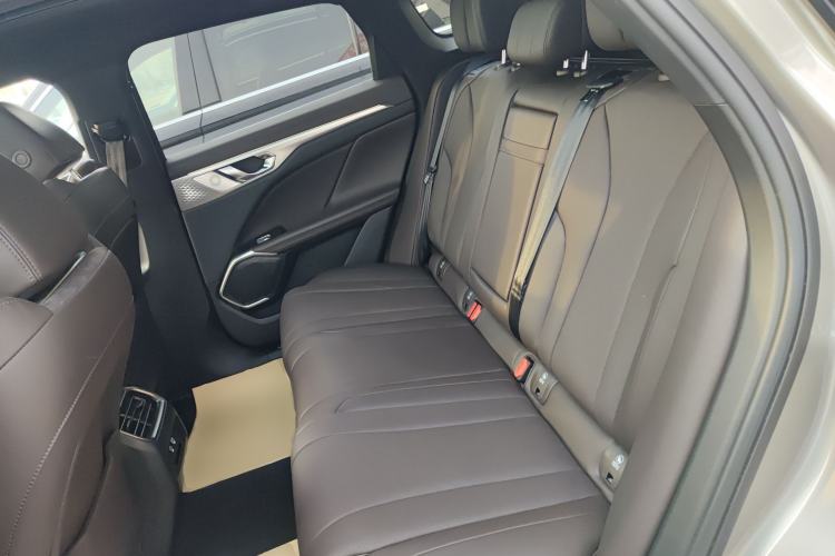 Used Wey Mocha New Energy 2024 Hi4 Four-Wheel Drive Long-Range Version Left Rear Seat