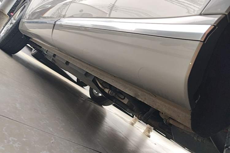 Used Wey Mocha New Energy 2024 Hi4 Four-Wheel Drive Long-Range Version Left Side Sill