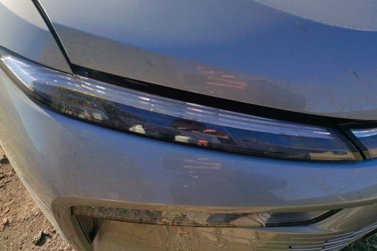 Used Wey Mocha New Energy 2024 Hi4 Four-Wheel Drive Long-Range Version Right Front Headlight