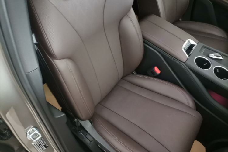 Used Wey Mocha New Energy 2024 Hi4 Four-Wheel Drive Long-Range Version Right Front Seat