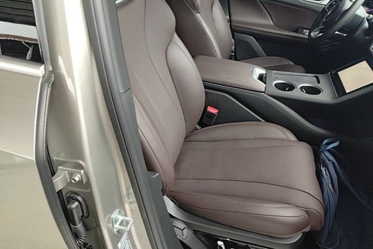 Used Wey Mocha New Energy 2024 Hi4 Four-Wheel Drive Long-Range Version Right Front Seat