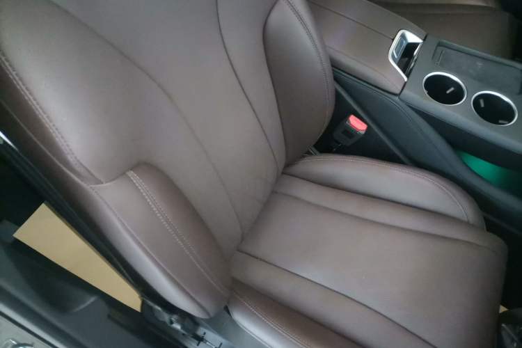 Used Wey Mocha New Energy 2024 Hi4 Four-Wheel Drive Long-Range Version Right Front Seat