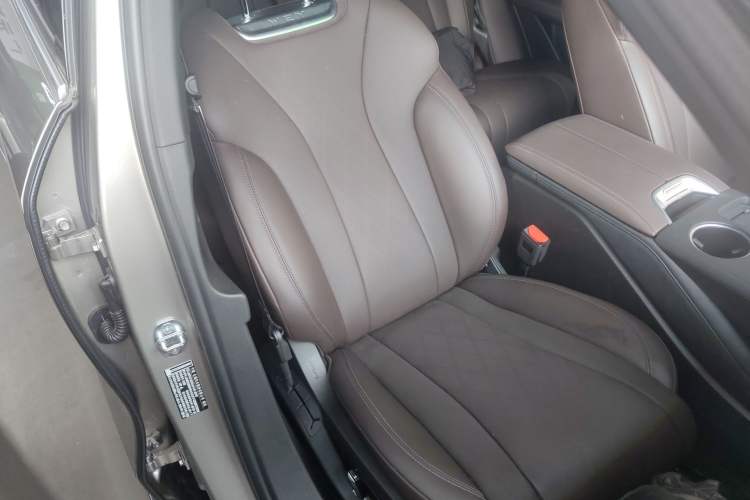 Used Wey Mocha New Energy 2024 Hi4 Four-Wheel Drive Long-Range Version Right Front Seat