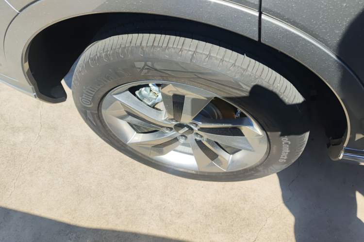 Used Wey Mocha New Energy 2024 Hi4 Four-Wheel Drive Long-Range Version Right Rear Wheel Hub
