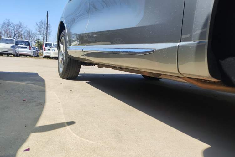Used Wey Mocha New Energy 2024 Hi4 Four-Wheel Drive Long-Range Version Right Side Sill