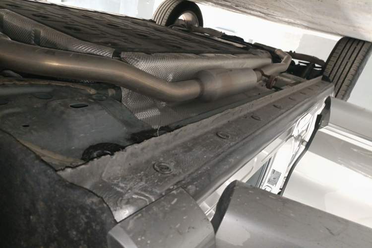 Used Wey Mocha New Energy 2024 Hi4 Four-Wheel Drive Long-Range Version Right Side Sill