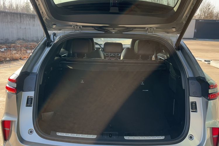 Used Wey Mocha New Energy 2024 Hi4 Four-Wheel Drive Long-Range Version Trunk