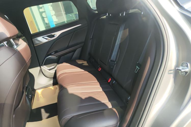 Used Wey Mocha New Energy 2024 Hi4 Four-Wheel Drive Long-Range Version Interior 4