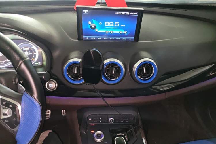 Used Wey P8 2018 2.0T Flagship Model Audio And AC Panel