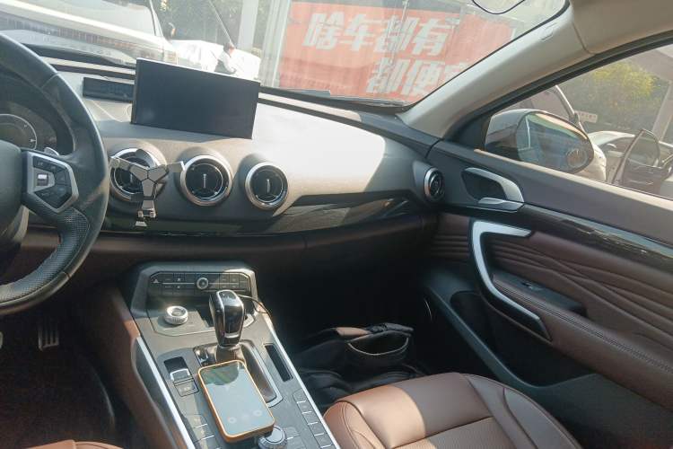 Used Wey P8 2018 2.0T Flagship Model Audio And AC Panel