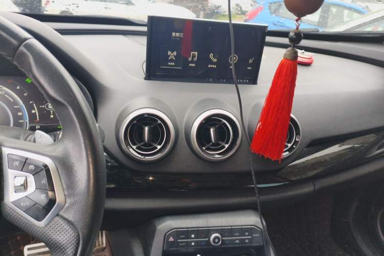 Used Wey P8 2018 2.0T Flagship Model Audio And AC Panel