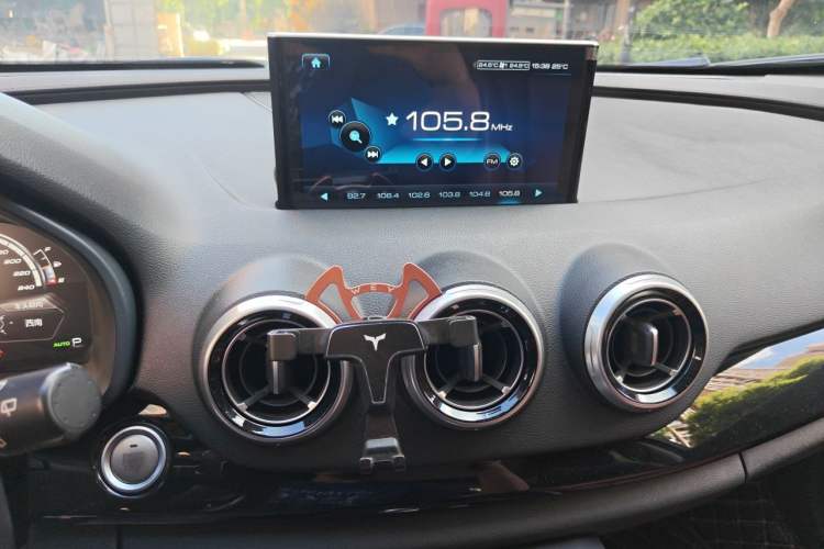 Used Wey P8 2018 2.0T Flagship Model Audio And AC Panel