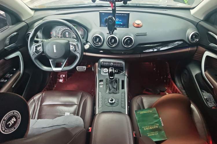 Used Wey P8 2018 2.0T Flagship Model Center Console