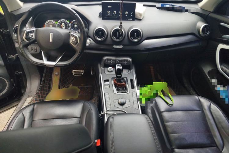 Used Wey P8 2018 2.0T Flagship Model Center Console