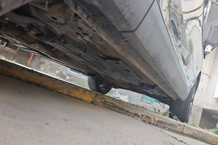 Used Wey P8 2018 2.0T Flagship Model Chassis Front Left