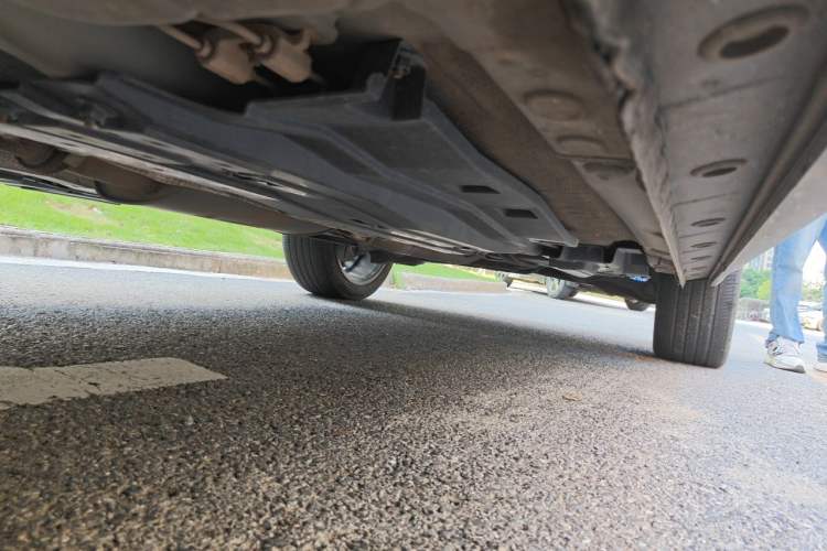 Used Wey P8 2018 2.0T Flagship Model Chassis Front Left