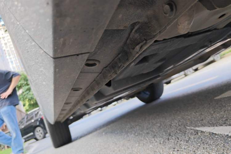 Used Wey P8 2018 2.0T Flagship Model Chassis Front Right