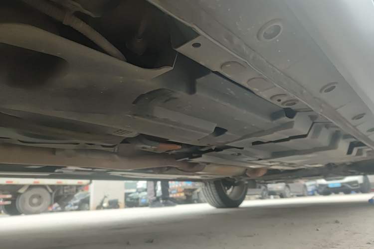 Used Wey P8 2018 2.0T Flagship Model Chassis Rear Right