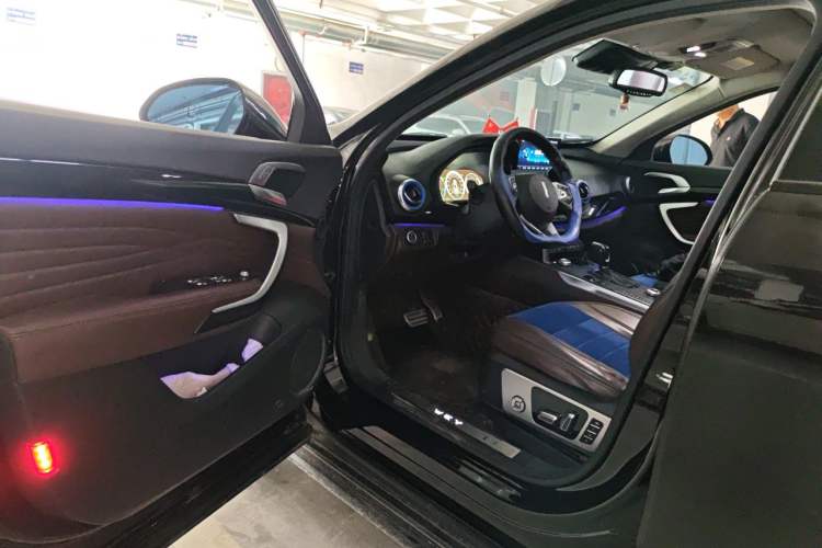 Used Wey P8 2018 2.0T Flagship Model Driver Seat