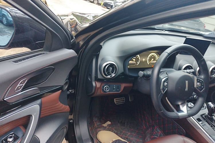 Used Wey P8 2018 2.0T Flagship Model Driver Seat