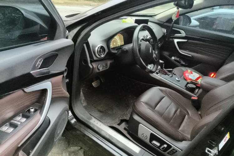 Used Wey P8 2018 2.0T Flagship Model Driver Seat