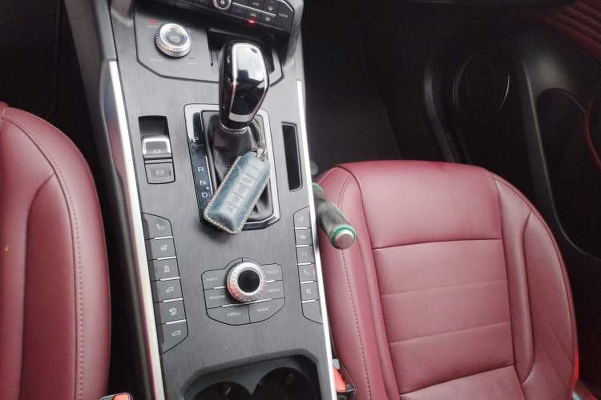 Used Wey P8 2018 2.0T Flagship Model Gear Lever