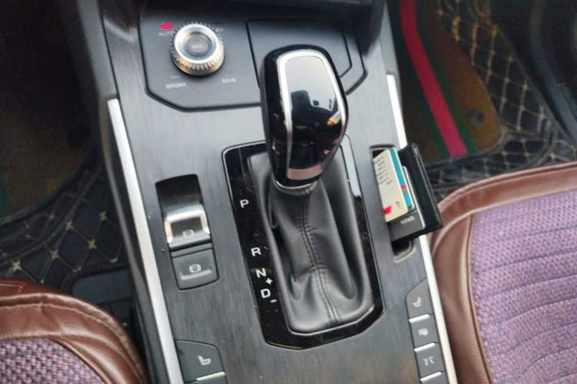 Used Wey P8 2018 2.0T Flagship Model Gear Lever
