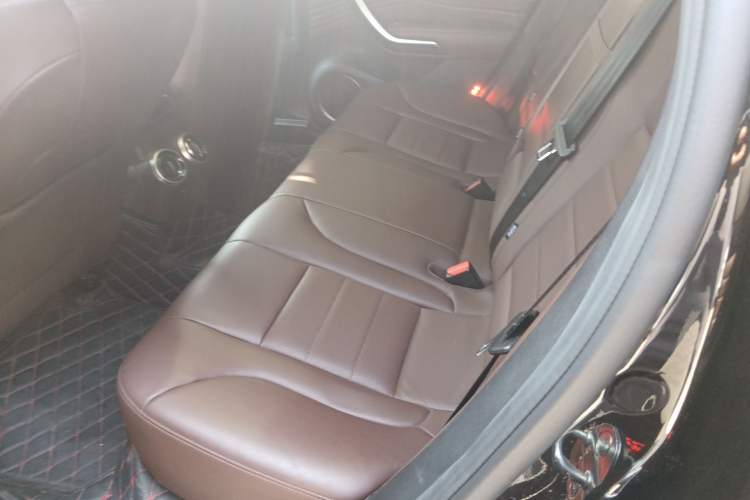Used Wey P8 2018 2.0T Flagship Model Interior 4