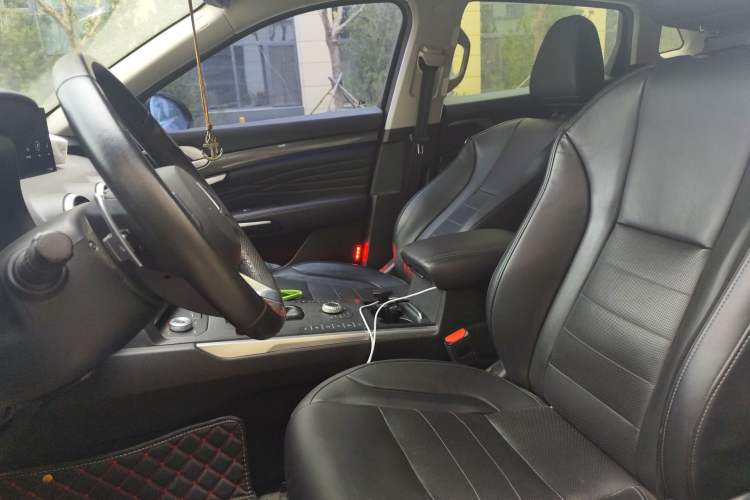 Used Wey P8 2018 2.0T Flagship Model Left Front Seat