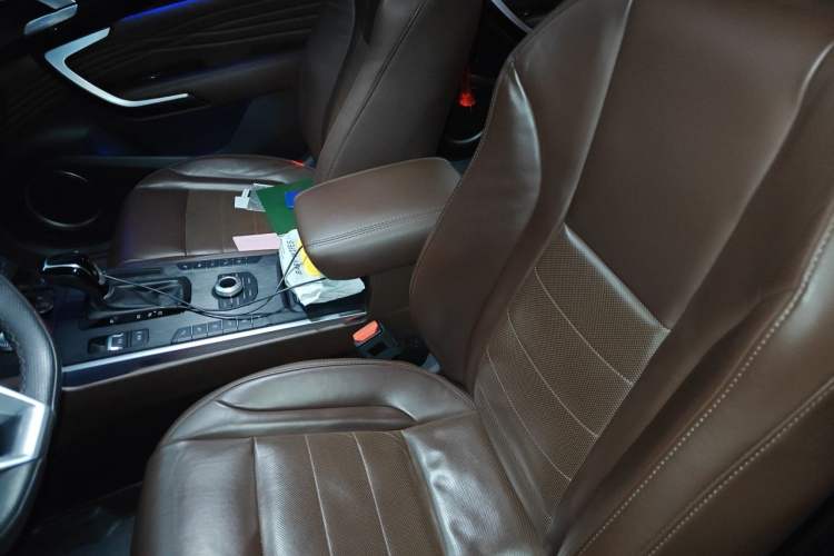 Used Wey P8 2018 2.0T Flagship Model Left Front Seat
