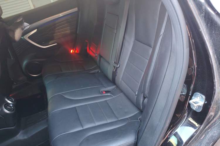Used Wey P8 2018 2.0T Flagship Model Left Rear Seat
