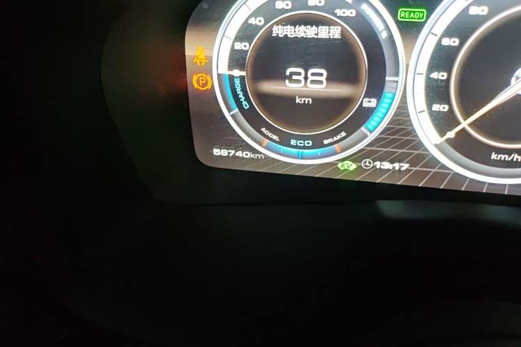 Used Wey P8 2018 2.0T Flagship Model Odometer Close Up