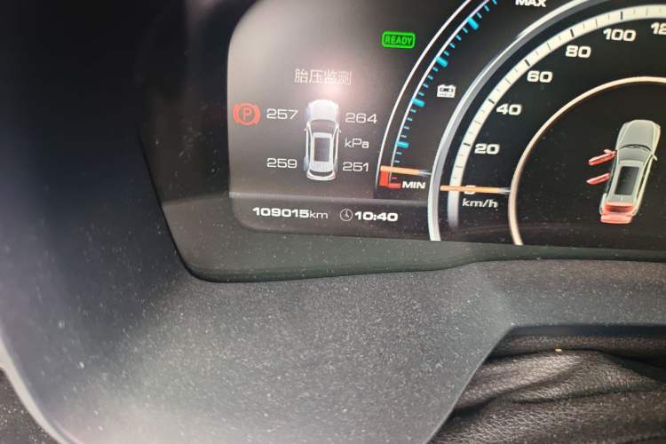 Used Wey P8 2018 2.0T Flagship Model Odometer Close Up