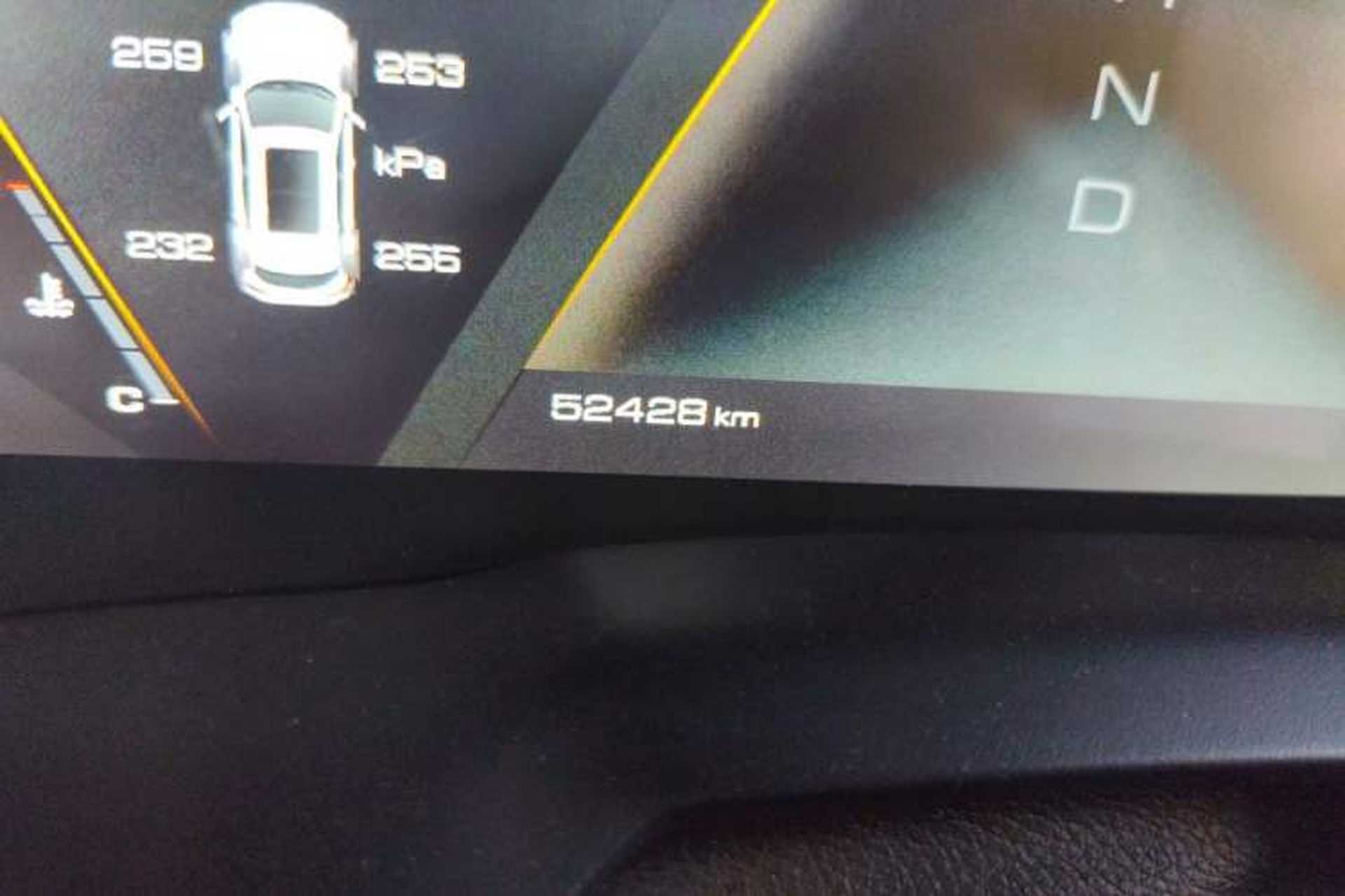 Used Wey P8 2018 2.0T Flagship Model Odometer Close Up