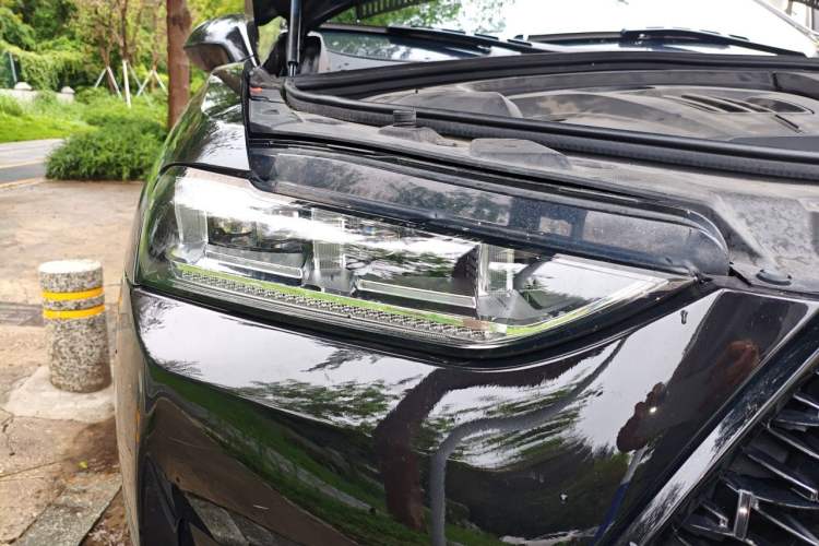 Used Wey P8 2018 2.0T Flagship Model Right Front Headlight