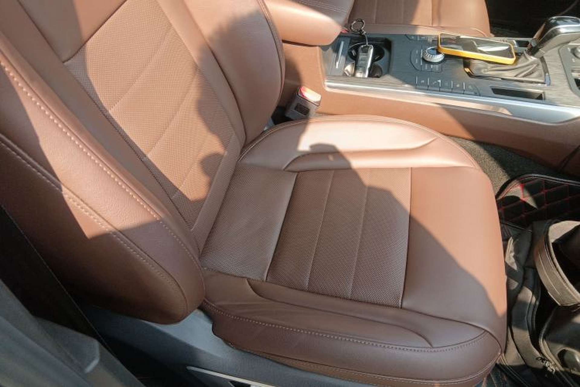 Used Wey P8 2018 2.0T Flagship Model Right Front Seat