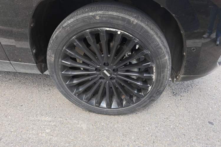 Used Wey P8 2018 2.0T Flagship Model Right Front Wheel Hub
