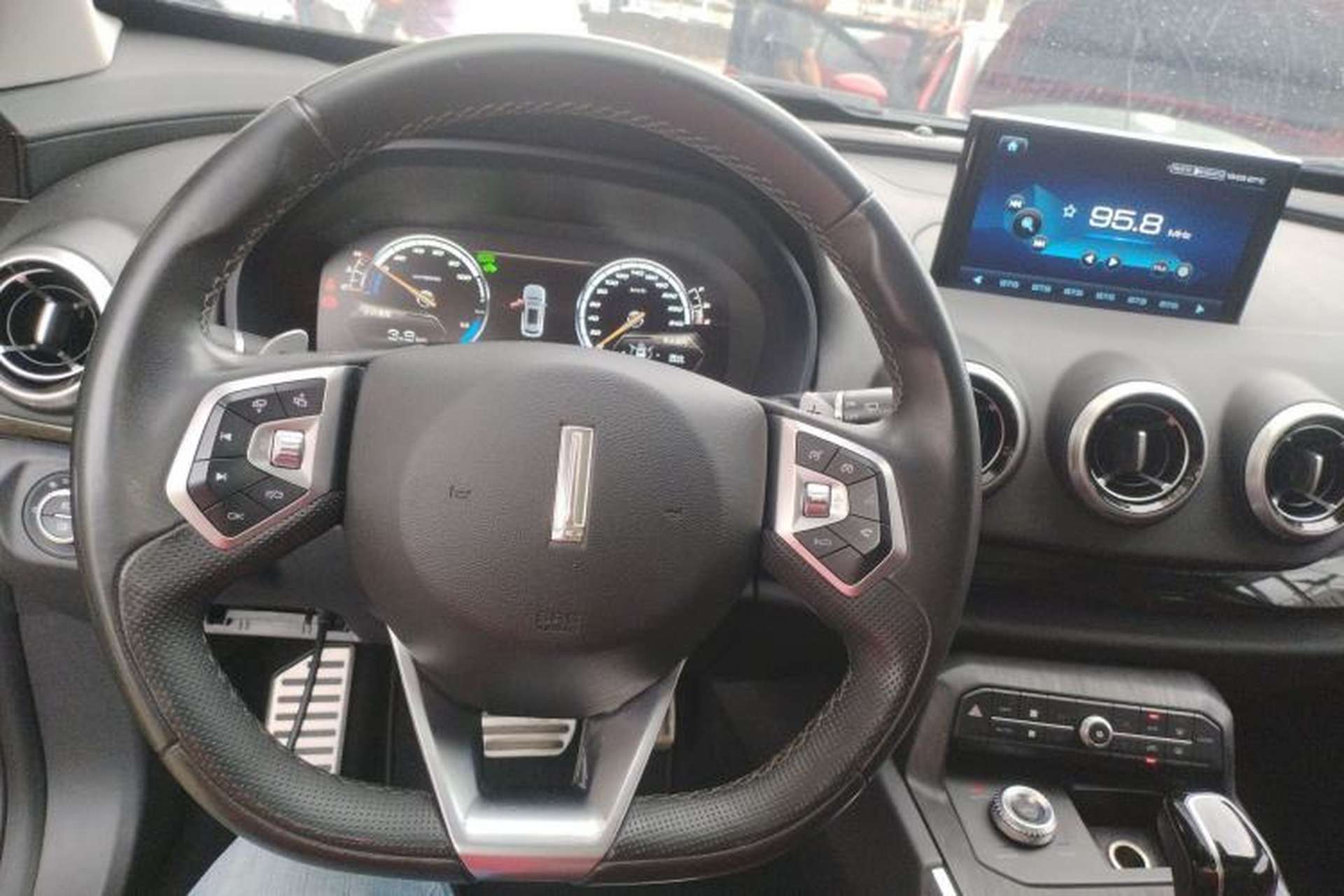 Used Wey P8 2018 2.0T Flagship Model Steering Wheel