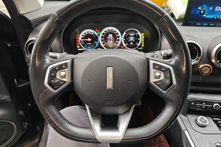 Used Wey P8 2018 2.0T Premium Edition Steering Wheel