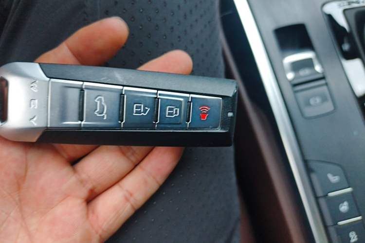 Used Wey P8 2018 2.0T Flagship Model Vehicle Key