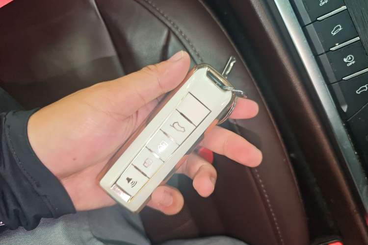 Used Wey P8 2018 2.0T Flagship Model Vehicle Key