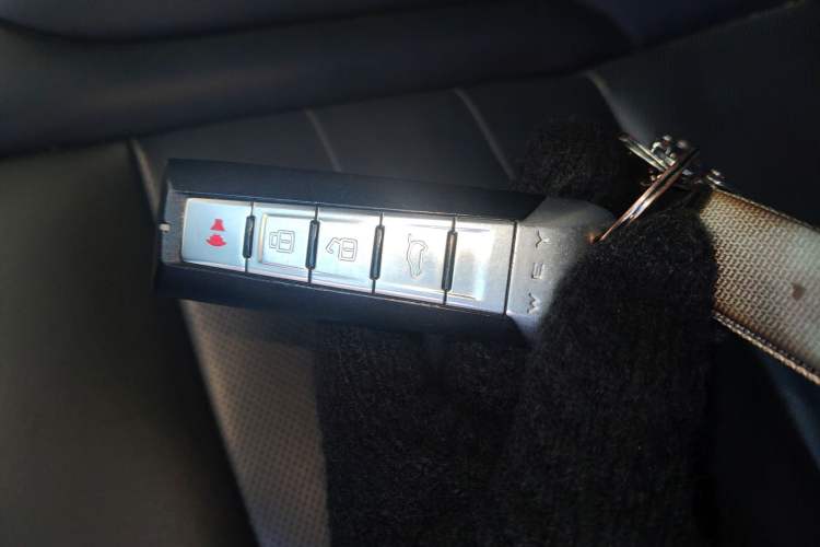 Used Wey P8 2018 2.0T Flagship Model Vehicle Key