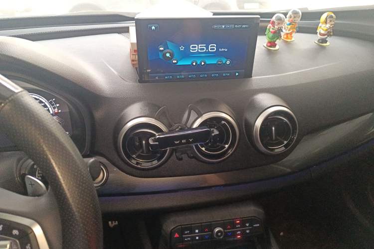 Used Wey P8 2018 2.0T Flagship Model Audio And AC Panel
