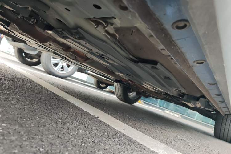 Used Wey P8 2018 2.0T Flagship Model Chassis Front Left