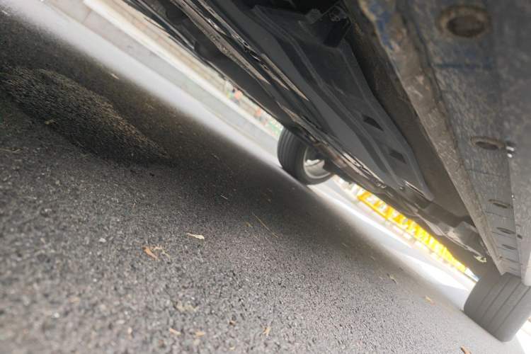 Used Wey P8 2018 2.0T Flagship Model Chassis Front Left