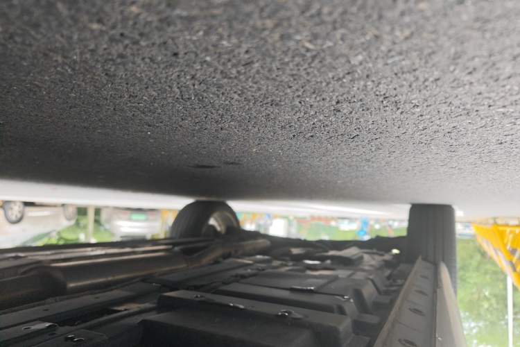 Used Wey P8 2018 2.0T Flagship Model Chassis Front Right