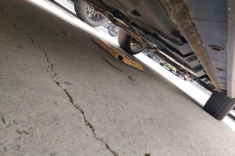 Used Wey P8 2018 2.0T Flagship Model Chassis Rear Right