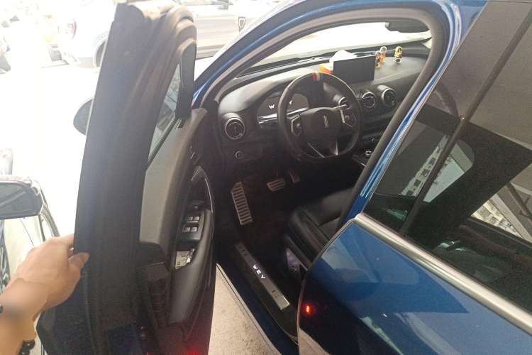 Used Wey P8 2018 2.0T Flagship Model Driver Seat