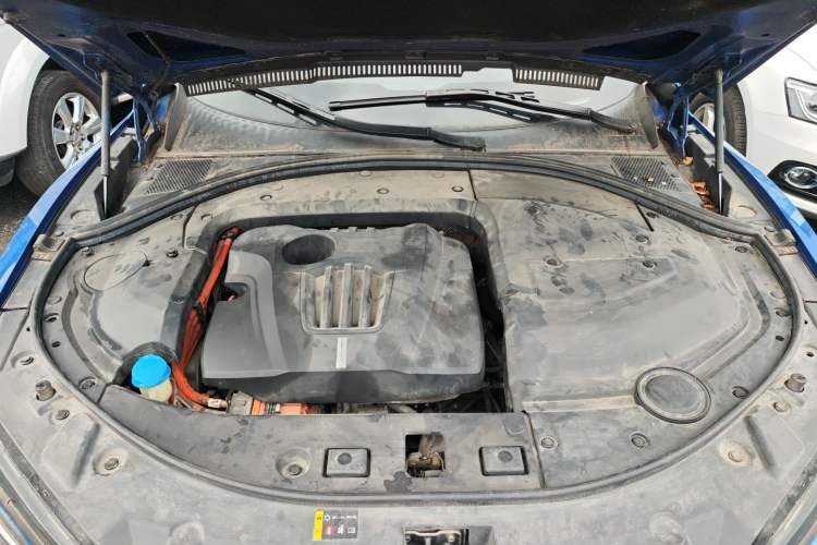 Used Wey P8 2018 2.0T Flagship Model Engine Bay